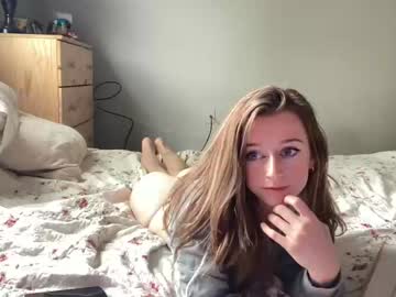 Cam for prettypetiteangel2000