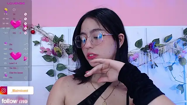 Stripchat sex cam BlairVicent